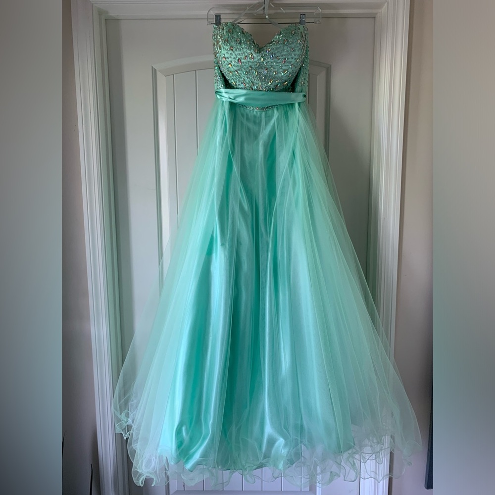 David’s Bridal Prom Dress